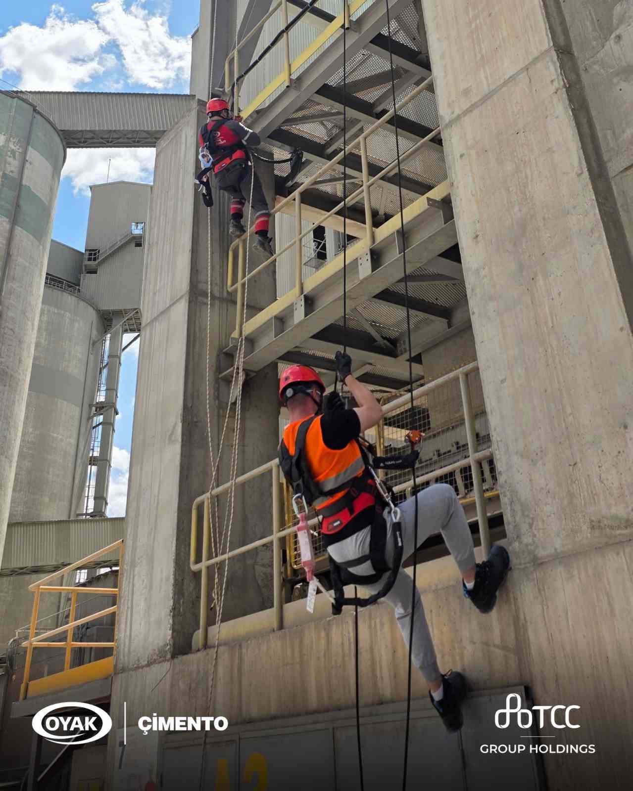 oyak cimentoya dunya cimento birliginden iki odul 2 CuFgkurq