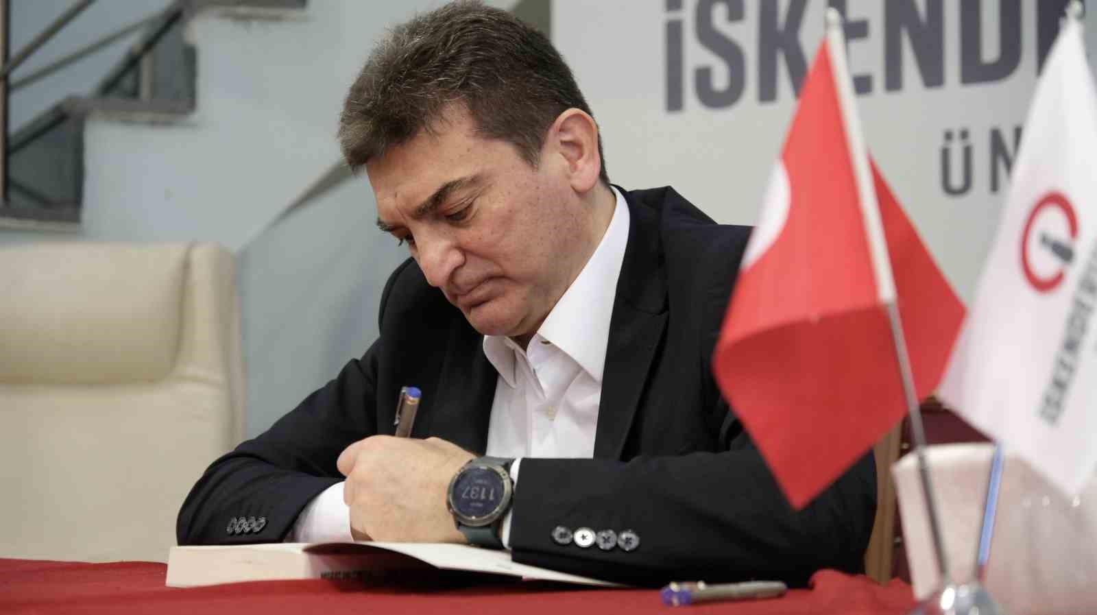 OYAK Genel Müdürü Yalçıntaş: "Ülkelerin daimi dostu yoktur, stratejik ortakları vardır" 5 oyak genel muduru yalcintas ulkelerin daimi dostu yoktur stratejik ortaklari vardir 1 N8G647JJ