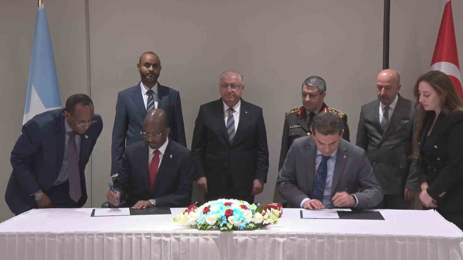oyak ile somali balikcilik ve mavi ekonomi bakanligi arasinda stratejik isbirligi ve hizmet anlasmasi VzjsY45u
