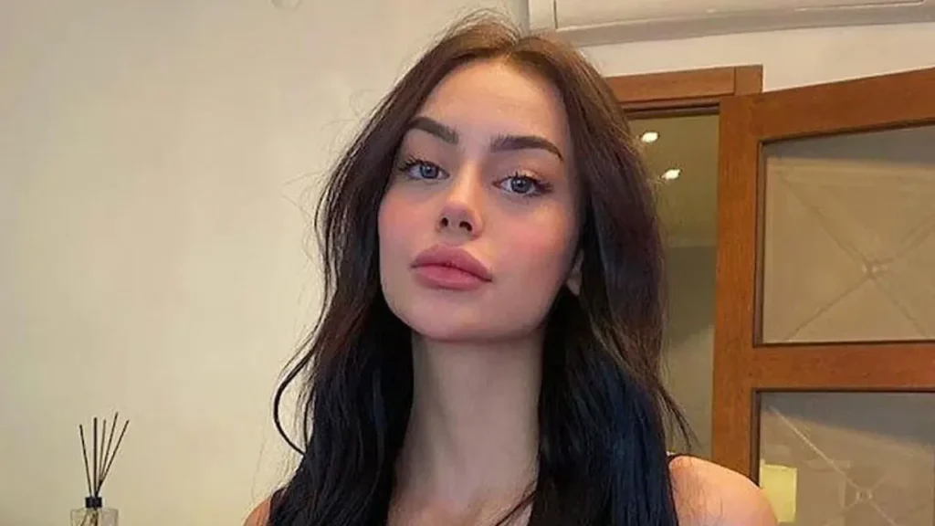 öykü berkan kimdir