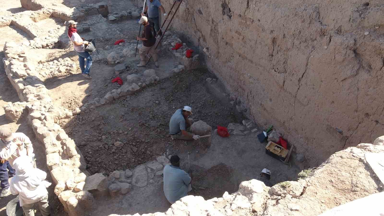 Oylum Höyük’te 38. kazı sezonu başladı 8 oylum hoyukte 38 kazi sezonu basladi 4 NkmEG8bb