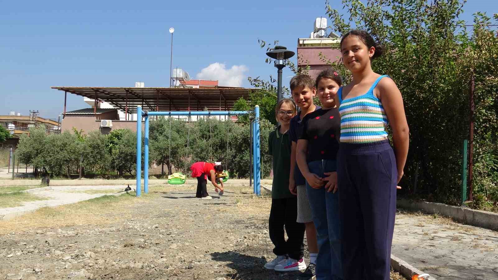 oyun parkindaki yangin cocuklari uzdu 0 zud4E531