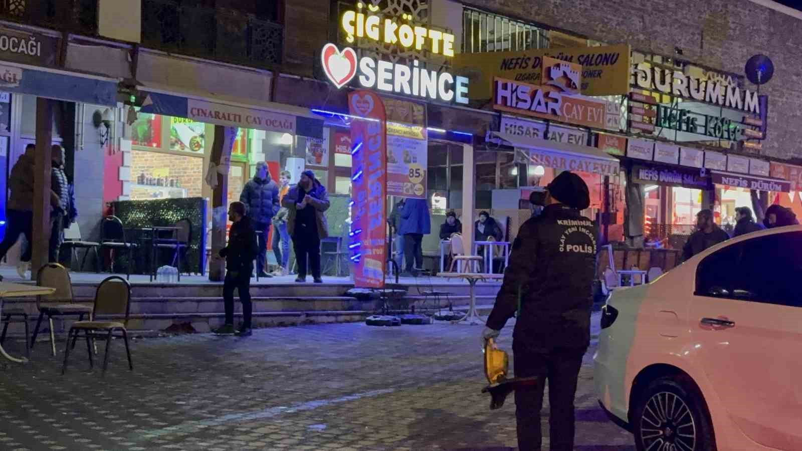 oyun salonunda cikan kavga kanli bitti 1 agir yarali 7 rz37Uy6D