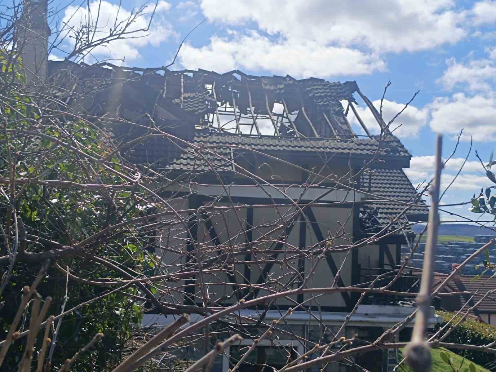 oyuncu aslihan karalar olumden dondu luks villadaki yangin havadan goruntulendi 3