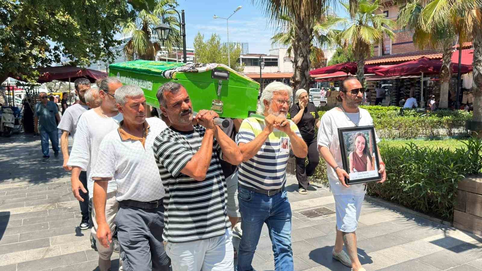 oyuncu irtemin cenazesi camiye getirildi 1 BrOy8ZlN