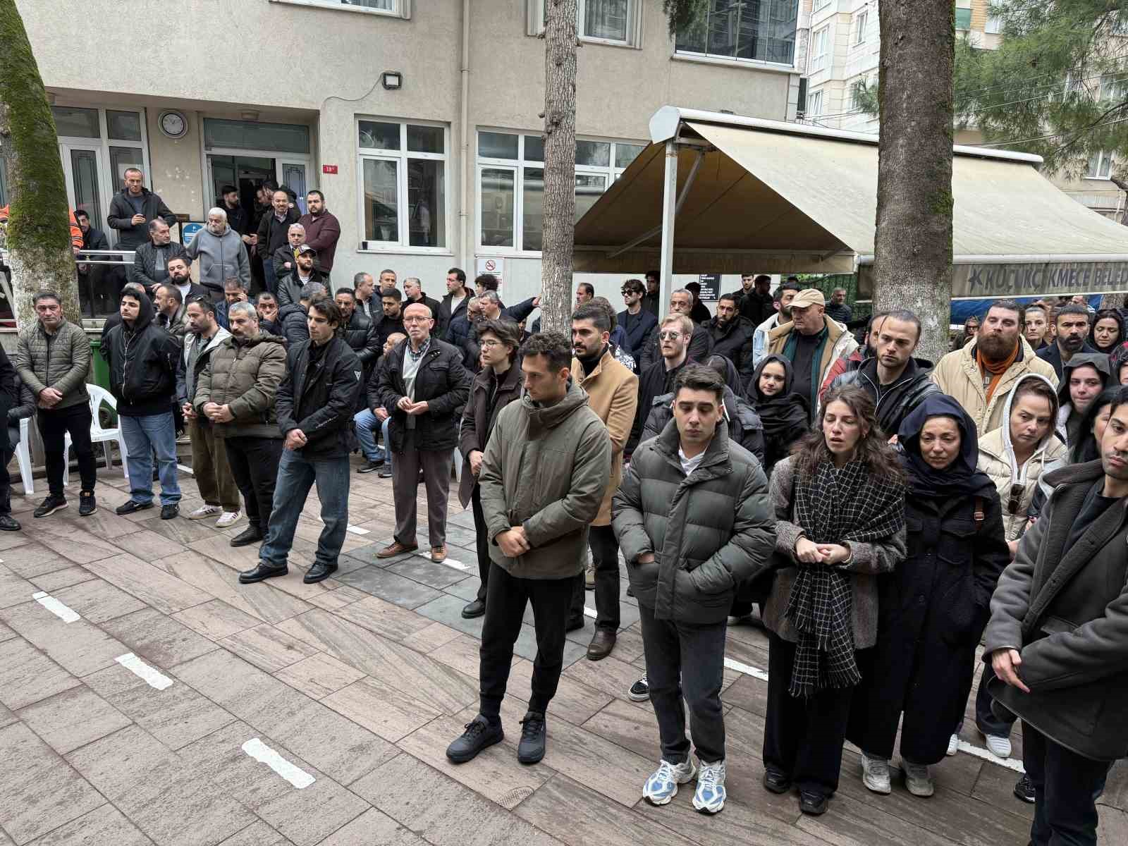 oyuncu ramazan tetik son yolculuguna ugurlandi 4 EYtQBc48