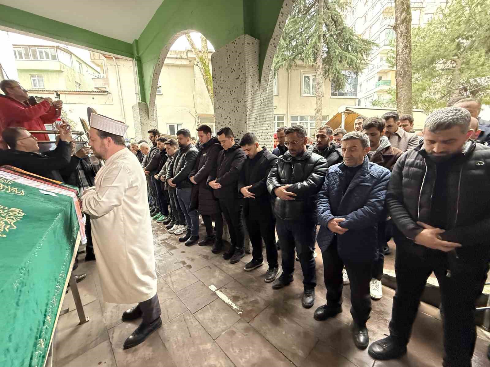 oyuncu ramazan tetik son yolculuguna ugurlandi 9 i47QfA1P