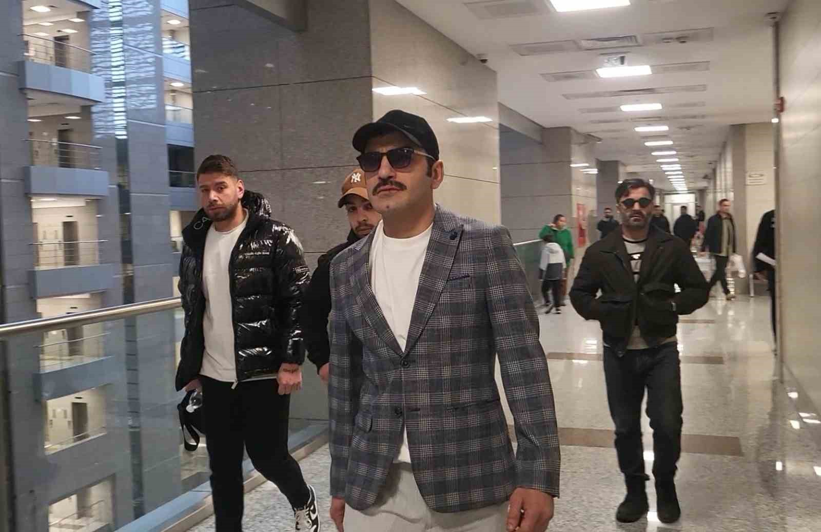 oyuncu ufuk bayraktar hakim karsisinda ben sadece beyoglundaki genclere yardimci olmaya calisirim 0 st7Er4Hi