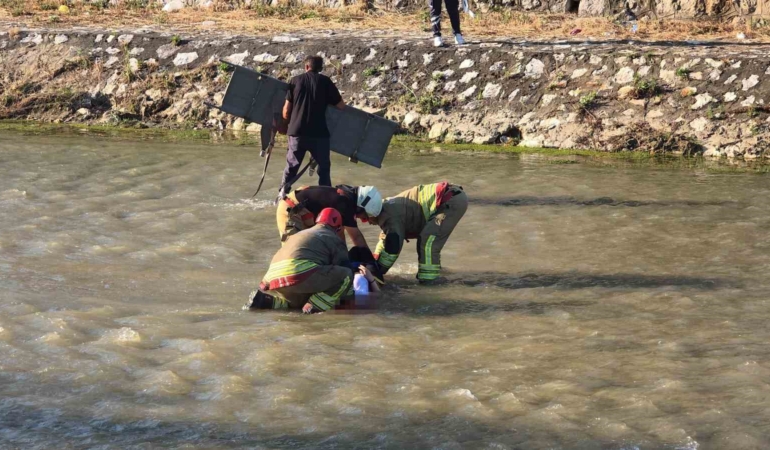 oz-cekim-yaparken-kopruden-dusen-genc-kiz-yaralandi-4L9c2kpE.jpg