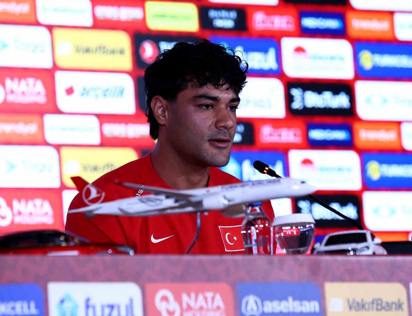 Ozan Kabak: "İnşallah biz de kendi tarihimizi yazarız" 5 ozan kabak insallah biz de kendi tarihimizi yazariz 1 2LGMtGj8