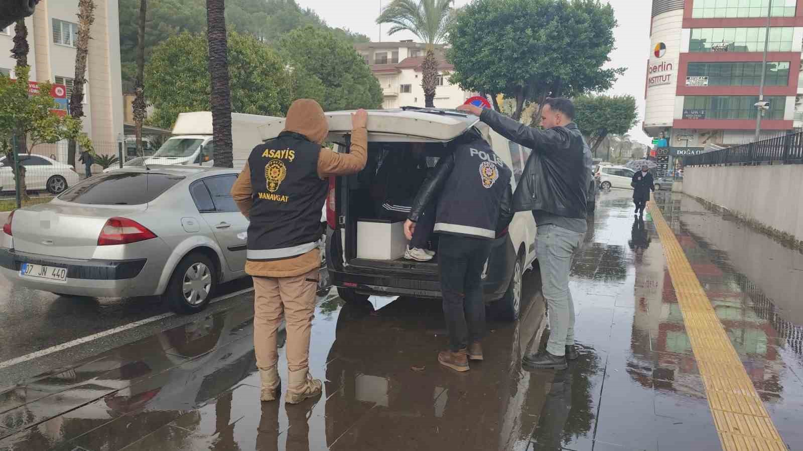 ozbek kadinlari fuhusa zorlayan 2 kisi tutuklandi 1 ew6HPsGW