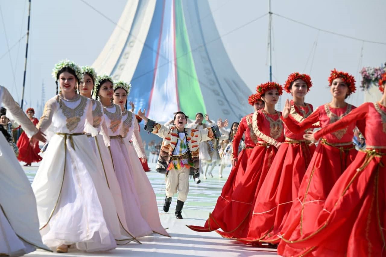 ozbekistanda nevruz coskuyla kutlandi 5 DCIaite6