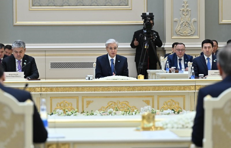 ozbekistandan kazakistan cumhurbaskani tokayeve yuksek dereceli dostluk nisani 3 lMGSJAMp