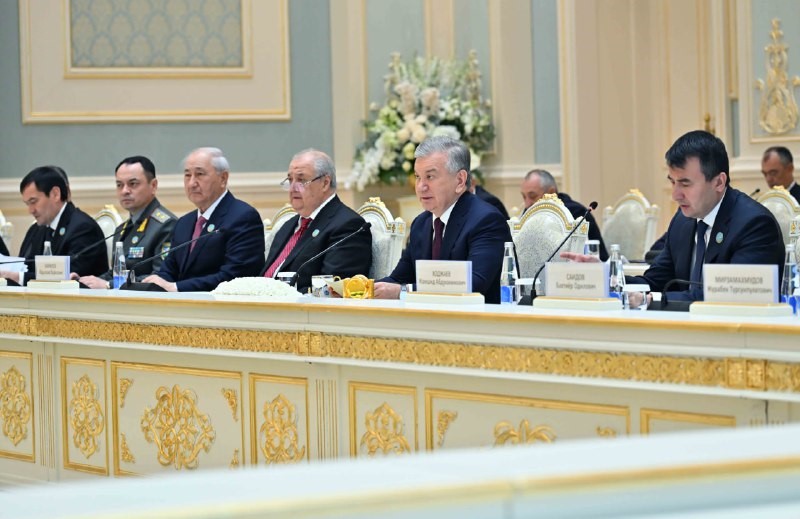 ozbekistandan kazakistan cumhurbaskani tokayeve yuksek dereceli dostluk nisani 5 dIyfZeDv