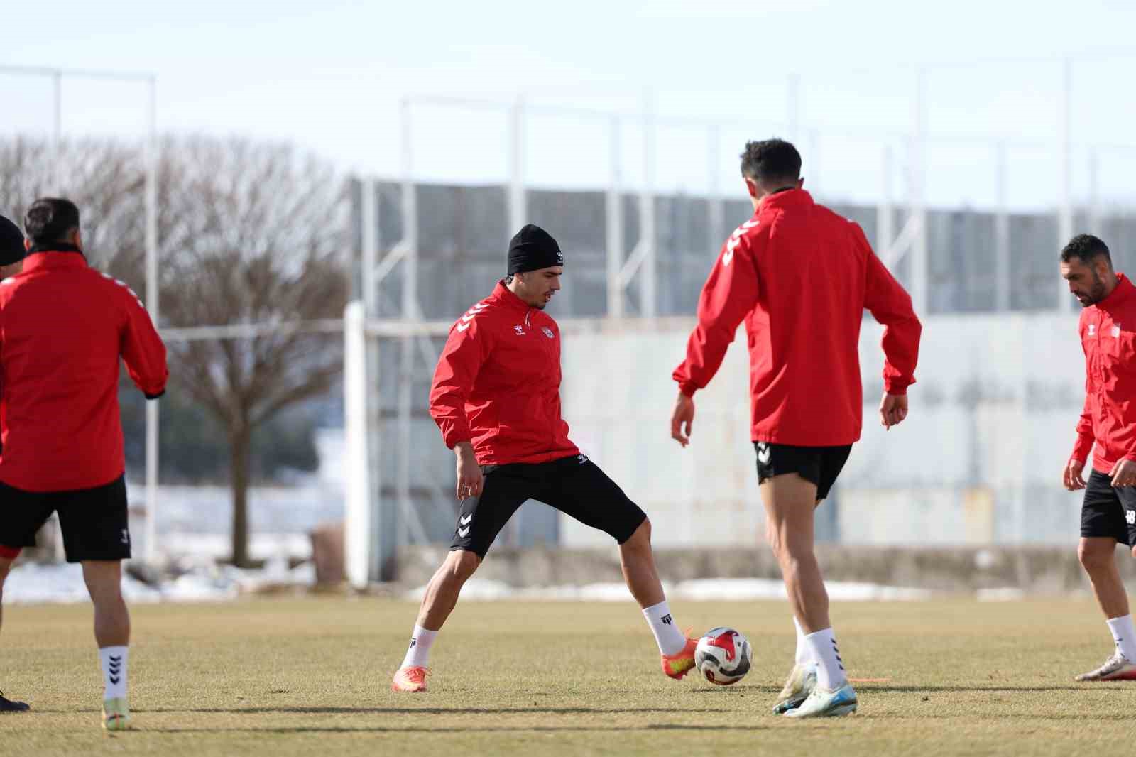 ozbelsan sivasspor pendikspor maci hazirliklarini tamamladi 3 YvVNlXmC