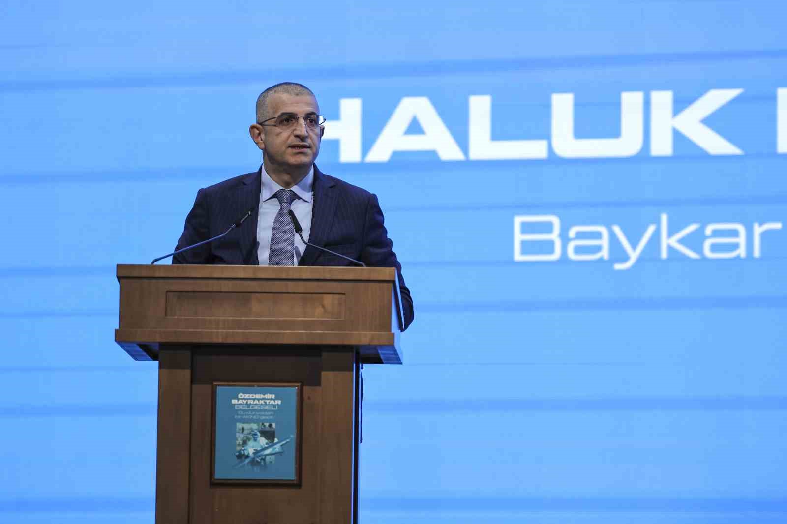 ozdemir bayraktarin yasam oykusu belgesel oldu 10 1De4rErT