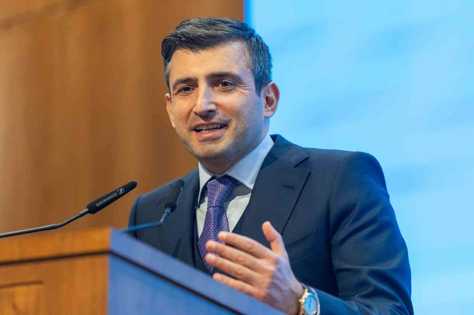 ozdemir bayraktarin yasam oykusu belgesel oldu 2 X73E8QP3