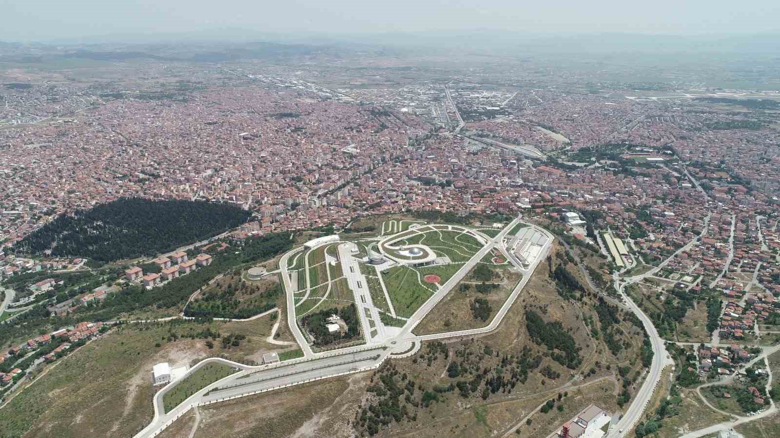 ozel 2 bin yillik tehlike ben buradayim dedi 0