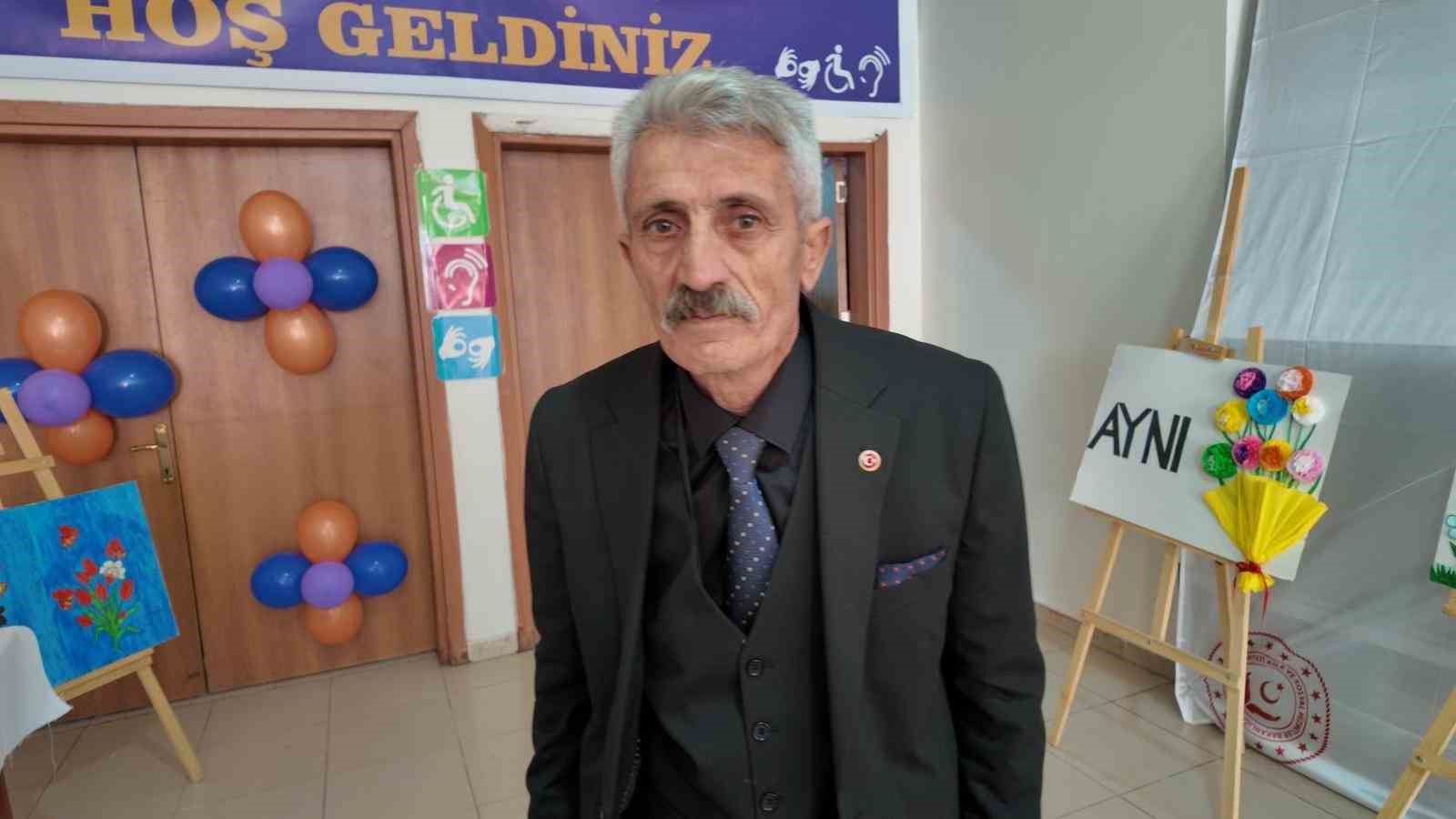 ozel bireyler askeri kamuflaj giyerek yemin torenine katildi 1 1Fdih48l