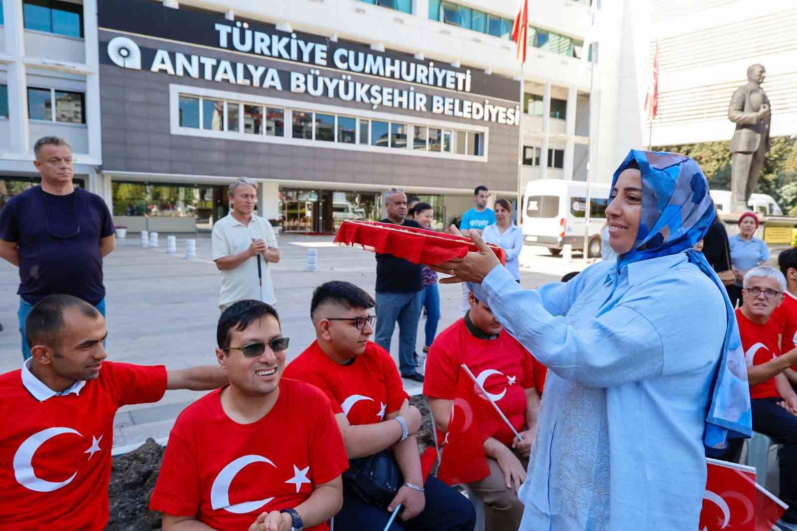 ozel bireyler bir gunlugune asker oldu 2 RRyQLeaQ