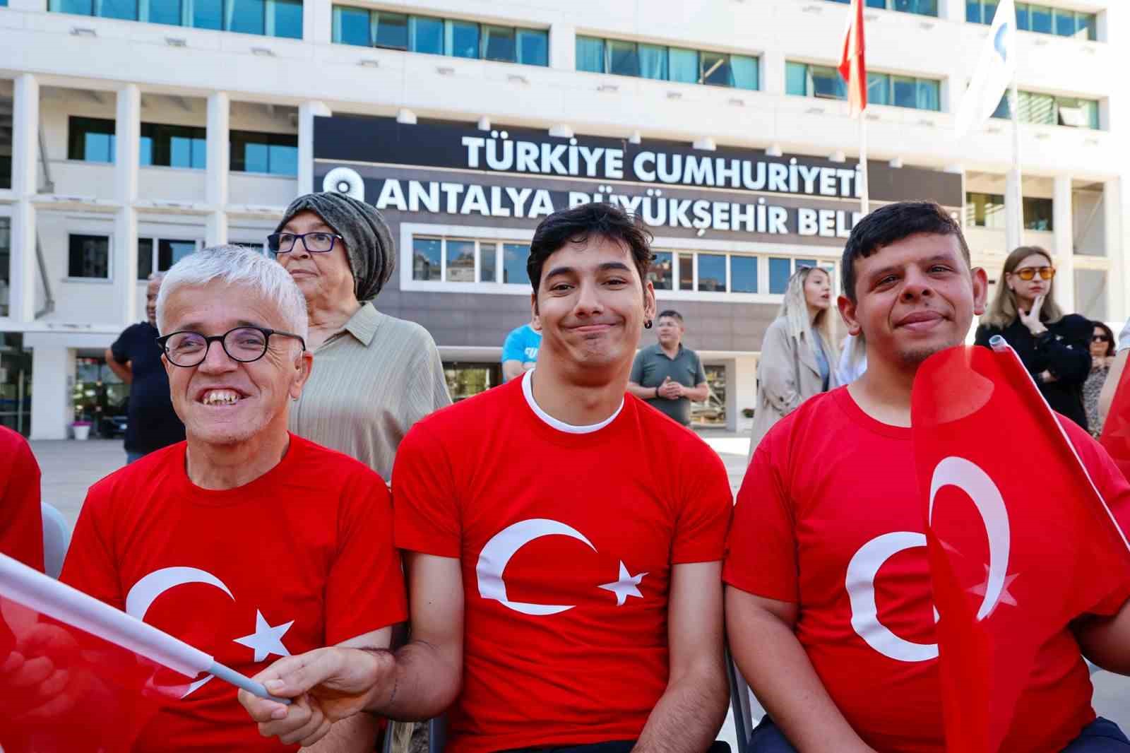 ozel bireyler bir gunlugune asker oldu 3 63hmiDP1