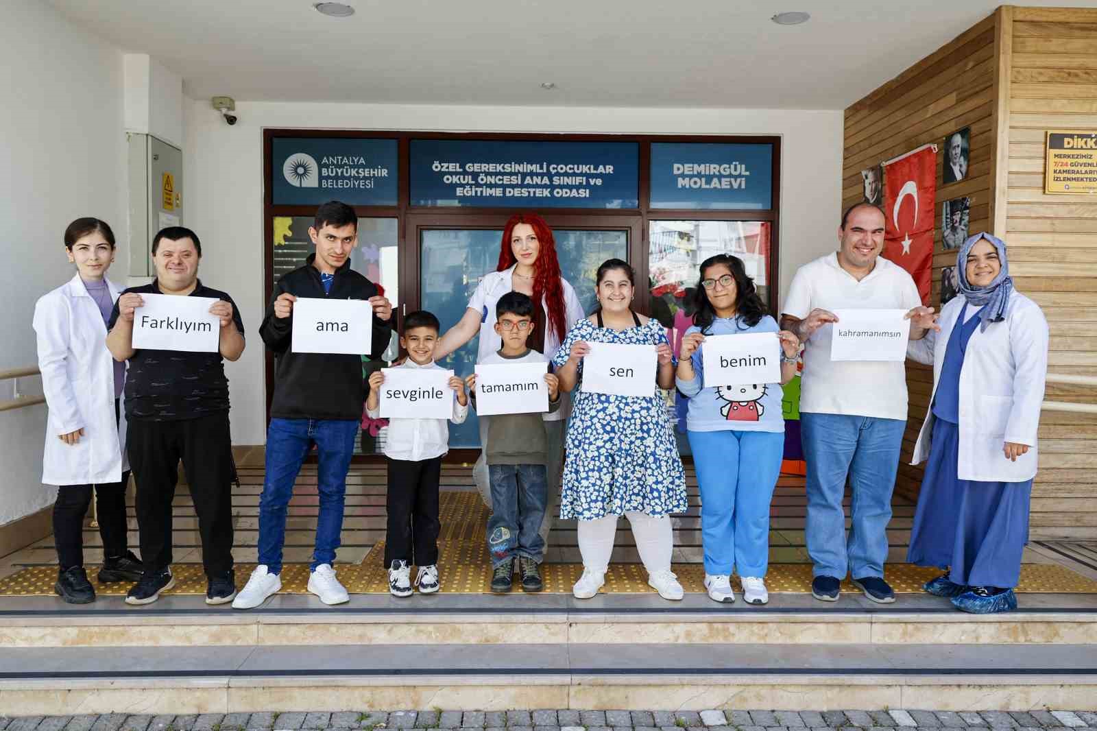 ozel bireylerden anneler gunune anlamli surpriz 2 j1CzI9zi