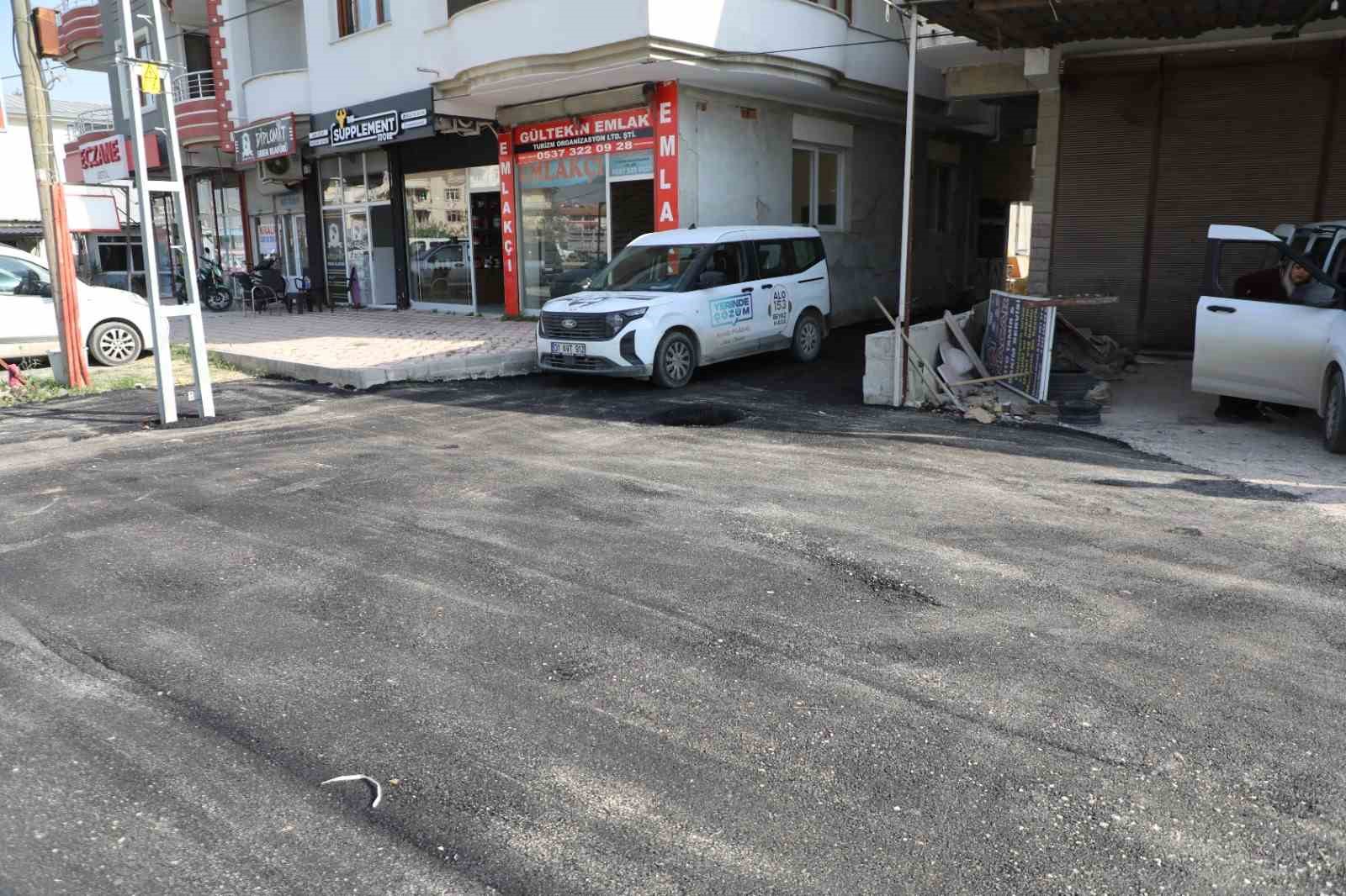 Özel gereksinimli birey Sebahattin, evinin bulunduğu sokakta rahatça yürüyebilsin diye yollar asfaltlandı 5 ozel gereksinimli birey sebahattin evinin bulundugu sokakta rahatca yuruyebilsin diye yollar asfaltlandi 1 FSlP6aqI