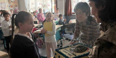 ozel-harekat-polislerinden-sehit-kizina-dogum-gunu-surprizi-renOeHe2.jpg