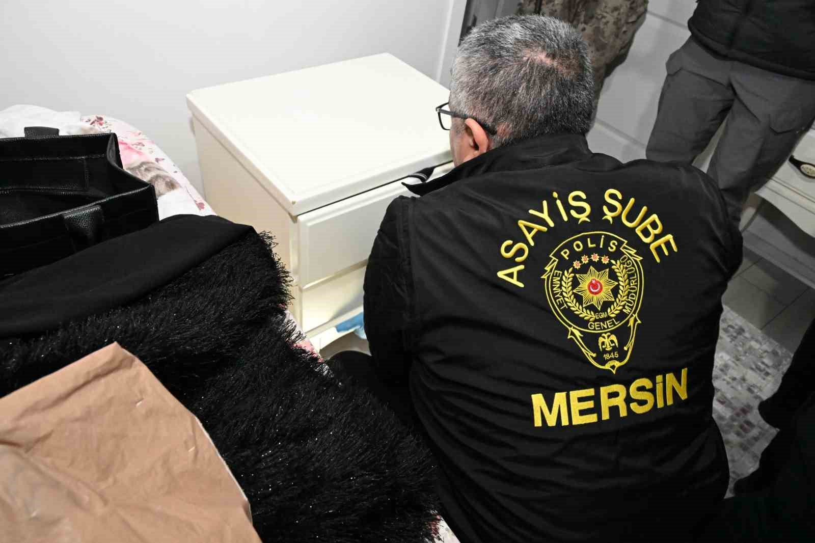 ozel harekatli baskinda cinayetten 27 yil hapis cezasiyla aranan hukumlu yakalandi 4 9yRlItej