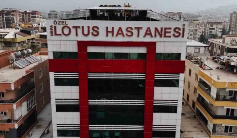 ozel-lotus-hastanesinde-sezaryenle-dogum-yapan-kadin-hayatini-kaybetti-doktor-tutuklandi-xhPBdm5l.jpg