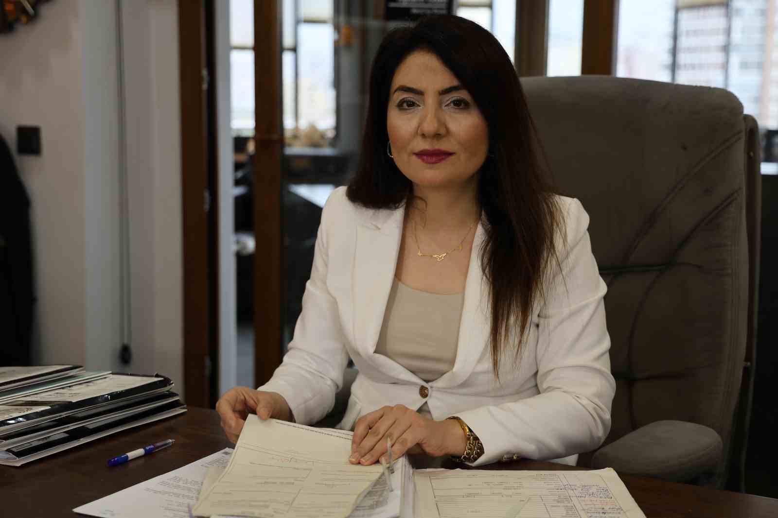 ozel okulun fahis fiyatla kitap satisi davasinda okul mudurune hapis 3