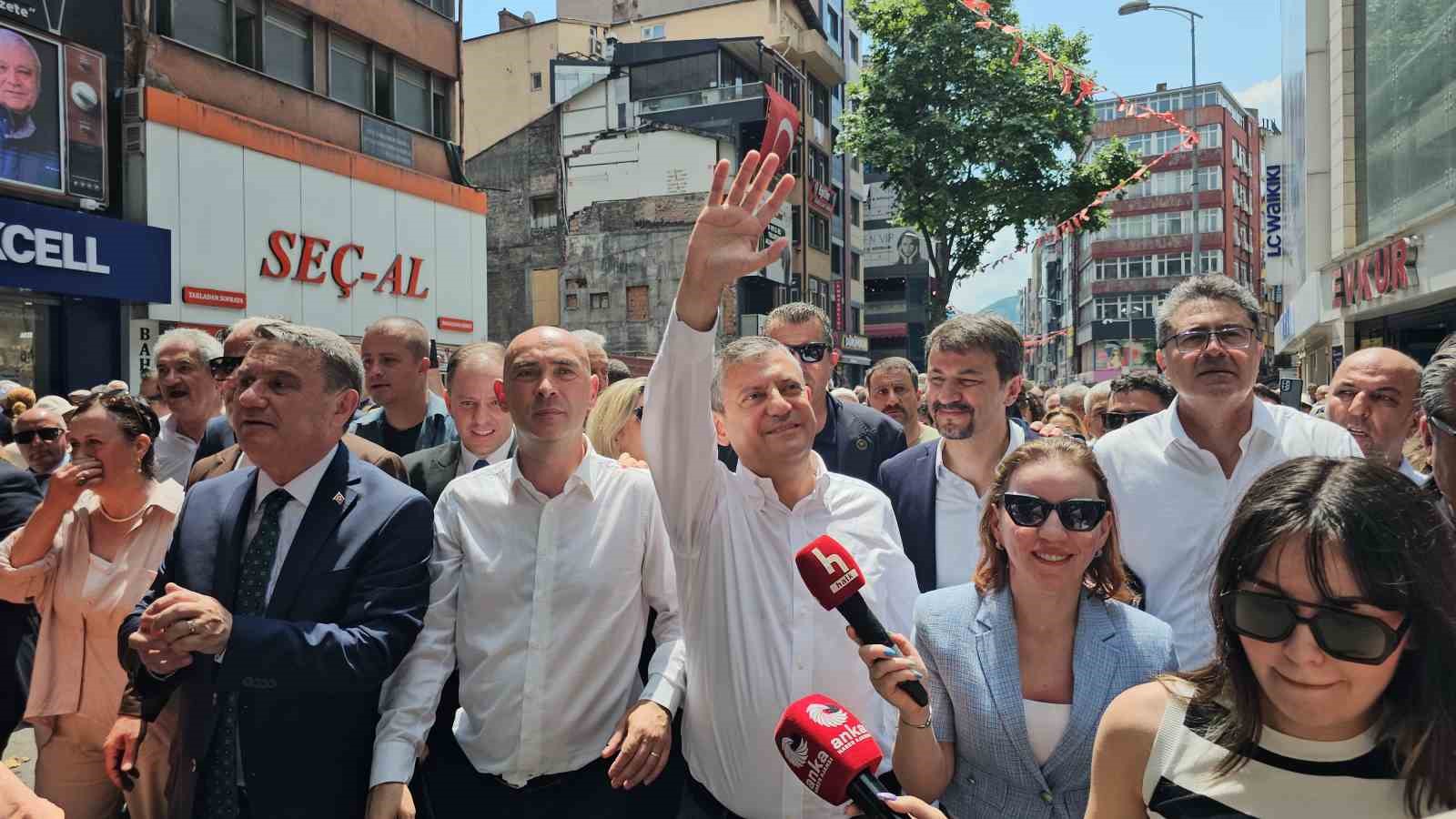 ozel siyasette marifet gemiyi limana cekmek degil gemiyi menzile ulastirmak hedefe goturmek iktidara goturmektir
