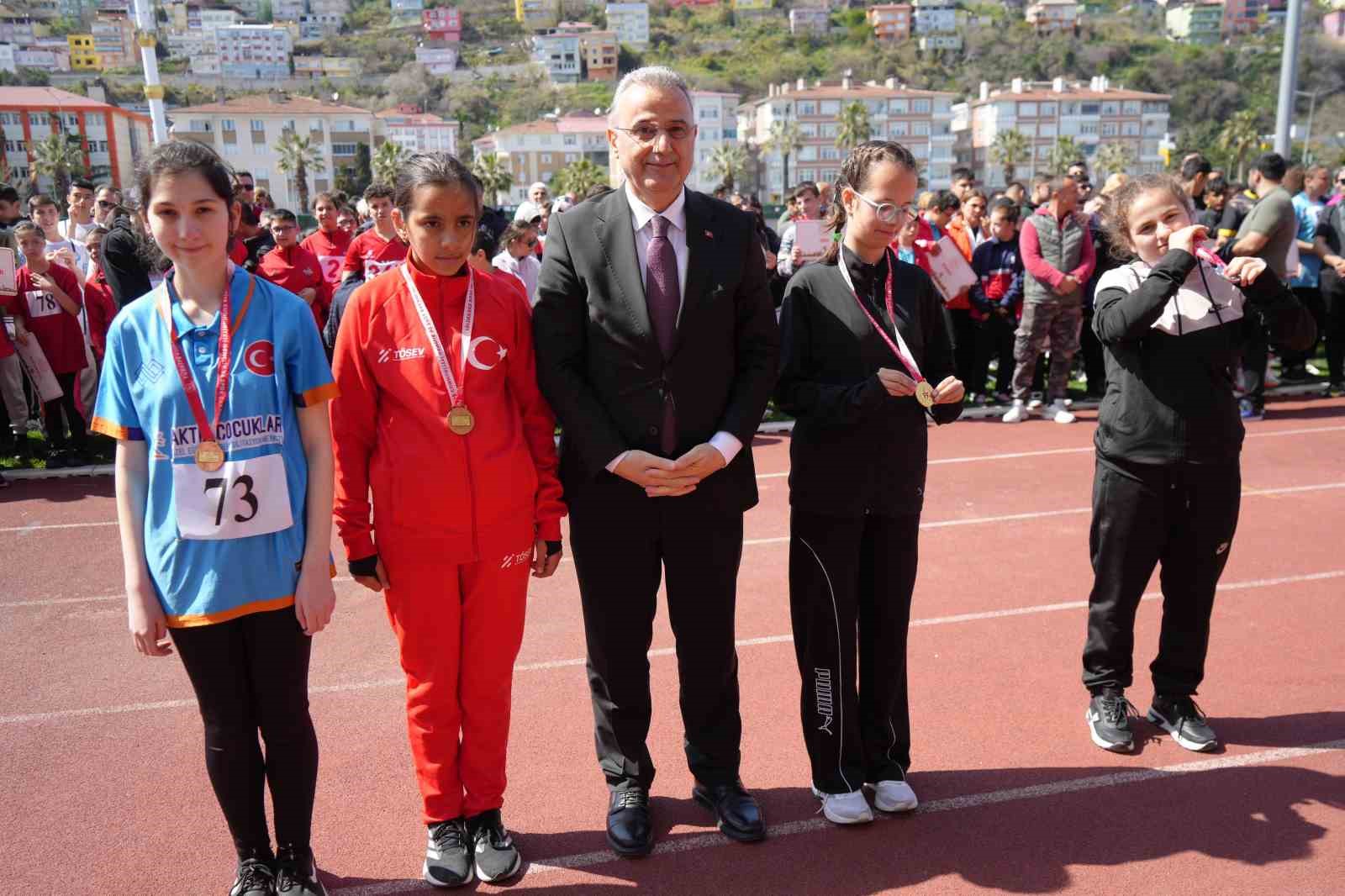 ozel sporcular atletizm turkiye birinciligi yarismalari yapildi 4 DNBnU2bC