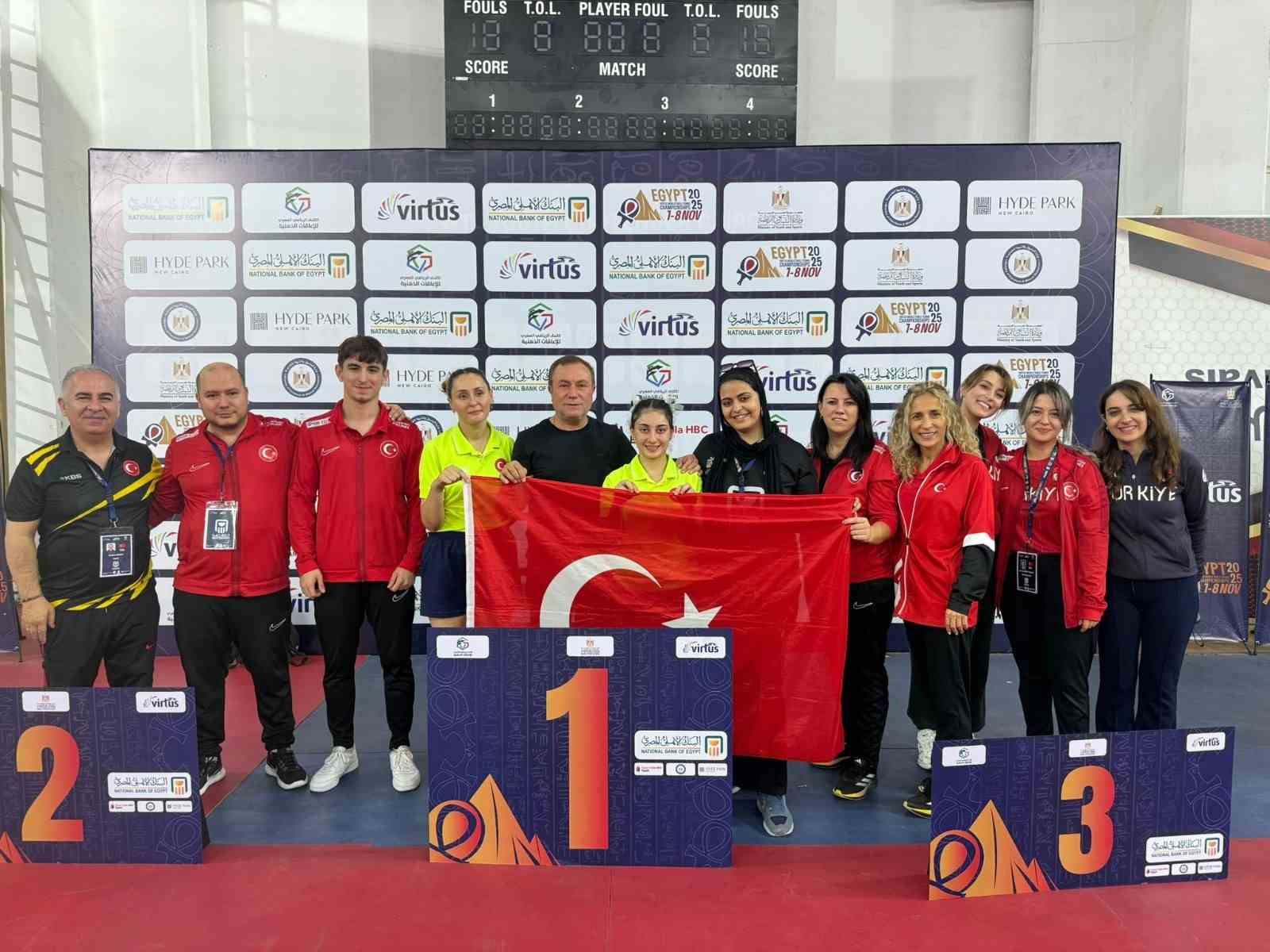 ozel sporcular para masa tenisi mili takimi dunya sampiyonu 0 G8KnOK7h