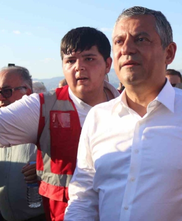 ozgur-ozel-cemil-beyle-bir-sorunumuz-yok-wUFm2VOr.jpg