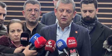 ozgur-ozel-duygularina-hakim-olamadi-C8B8h6Zn.jpg