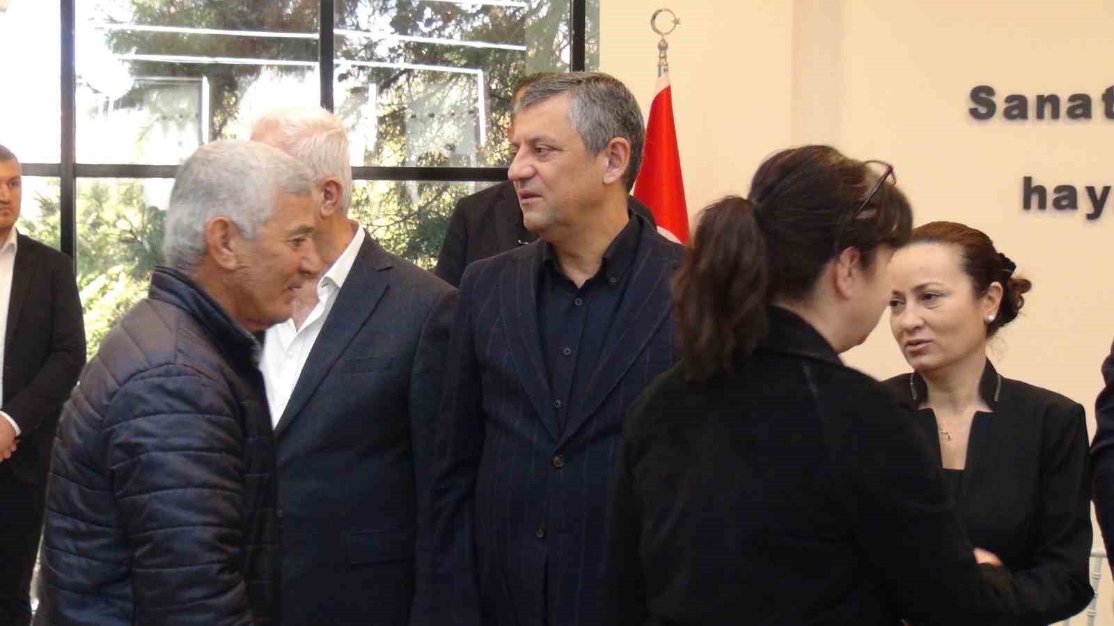 ozgur ozel gulsah durbayin 3 gun taziyesine katildi 8 vmH1TJyE