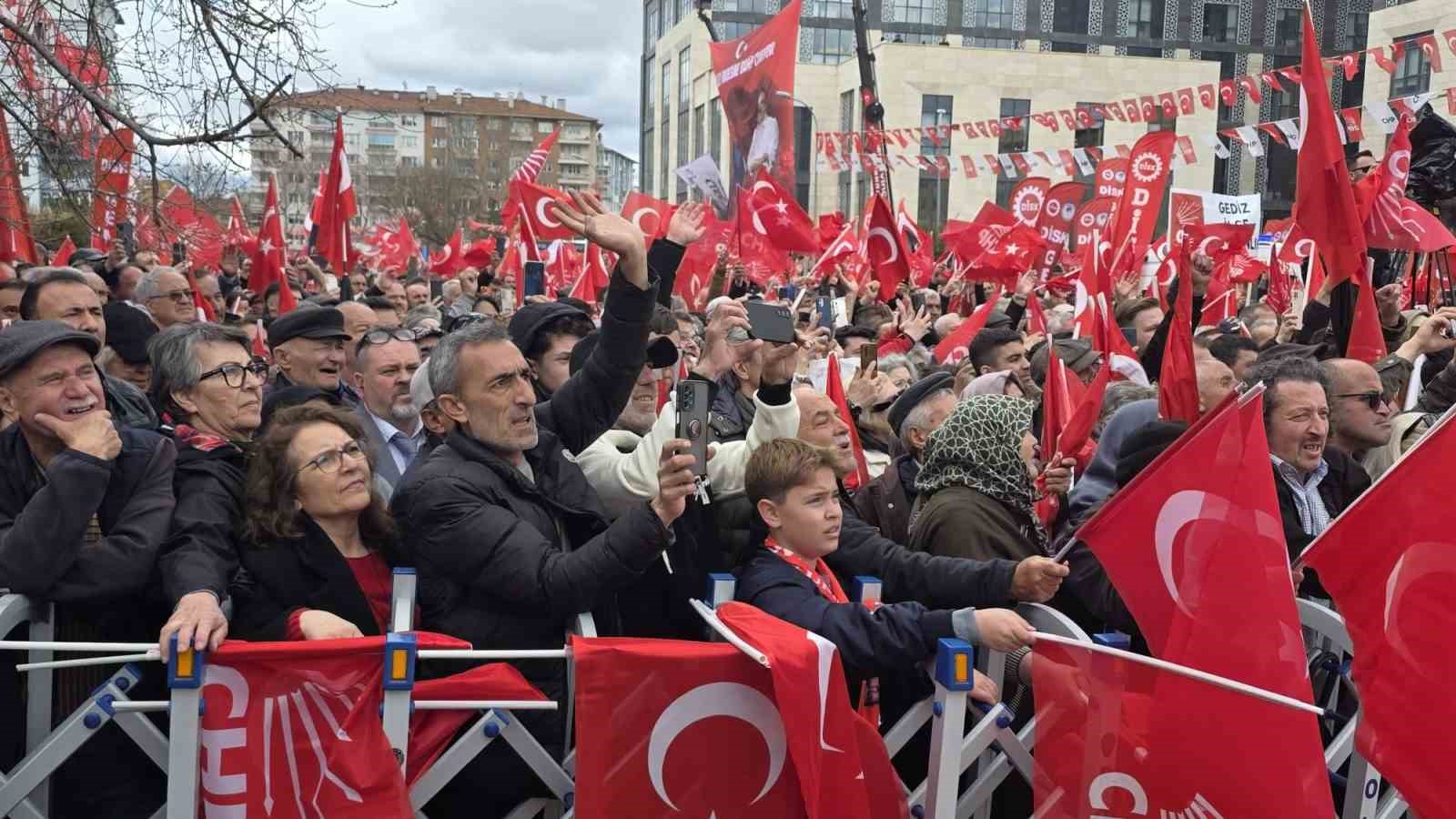 ozgur ozel kutahyada millet iradesine sahip cikiyor mitinginde konustu 1