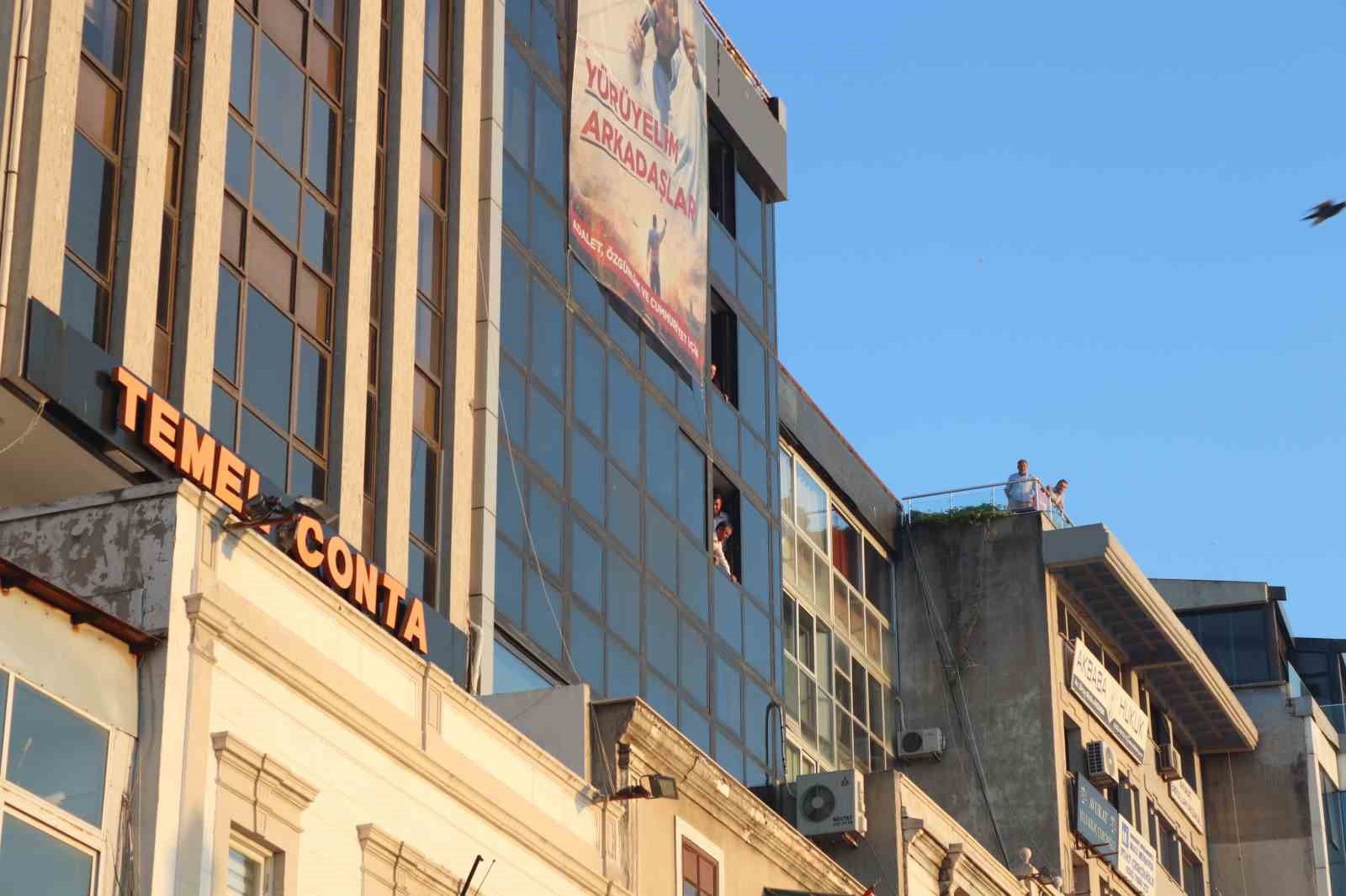 ozgur ozel onumuzden cekilmezseniz ne kara duzene ne yargi kollarina ne de partiye atadigi aLga1S9w
