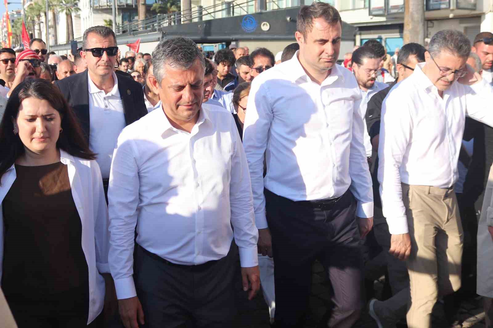 ozgur ozel onumuzden cekilmezseniz ne kara duzene ne yargi kollarina ne de partiye atadigi lDDn92q8