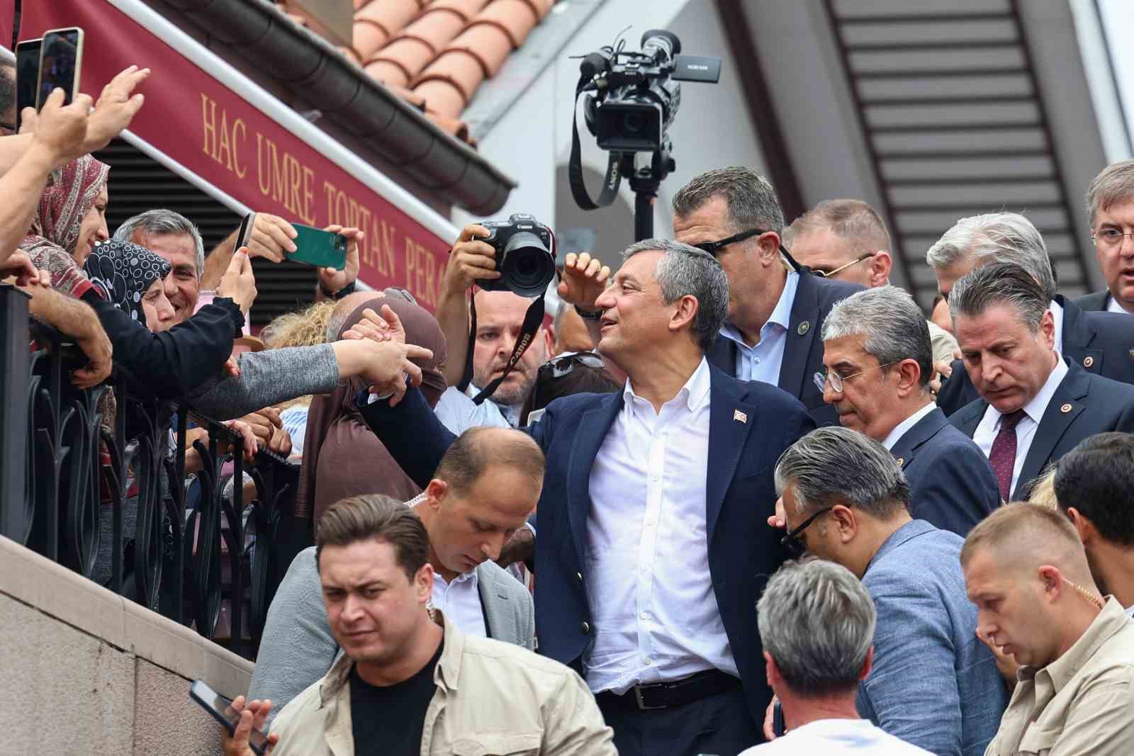 Özgür Özel: "YENİ Parti ilk kez ve son kez ana muhalefet partisi olarak bütçe çalışmalarına katılacak" 8 ozgur ozel yeni parti ilk kez ve son kez ana muhalefet partisi olarak butce wkn6bbSJ
