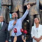 ozgur-ozelden-dini-degerleri-asagilayan-deniz-goktasa-destek-EmTTbEwu.jpg