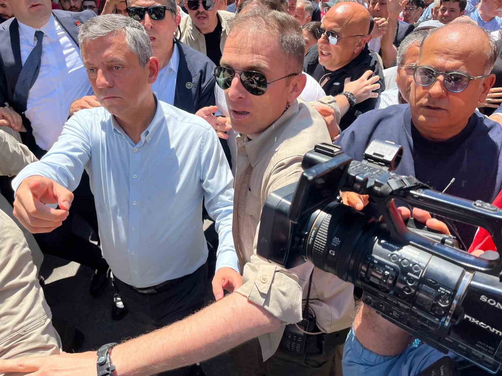ozgur ozelden kilicdarogluna cagri baskasi kazanirsa elini opecegim 0 kg73vMew