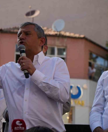 ozgur-ozelden-yeni-parti-sinyali-ya-partimizi-geri-alacagiz-ya-yeni-bir-yol-acacagiz-nXciP6mB.jpg