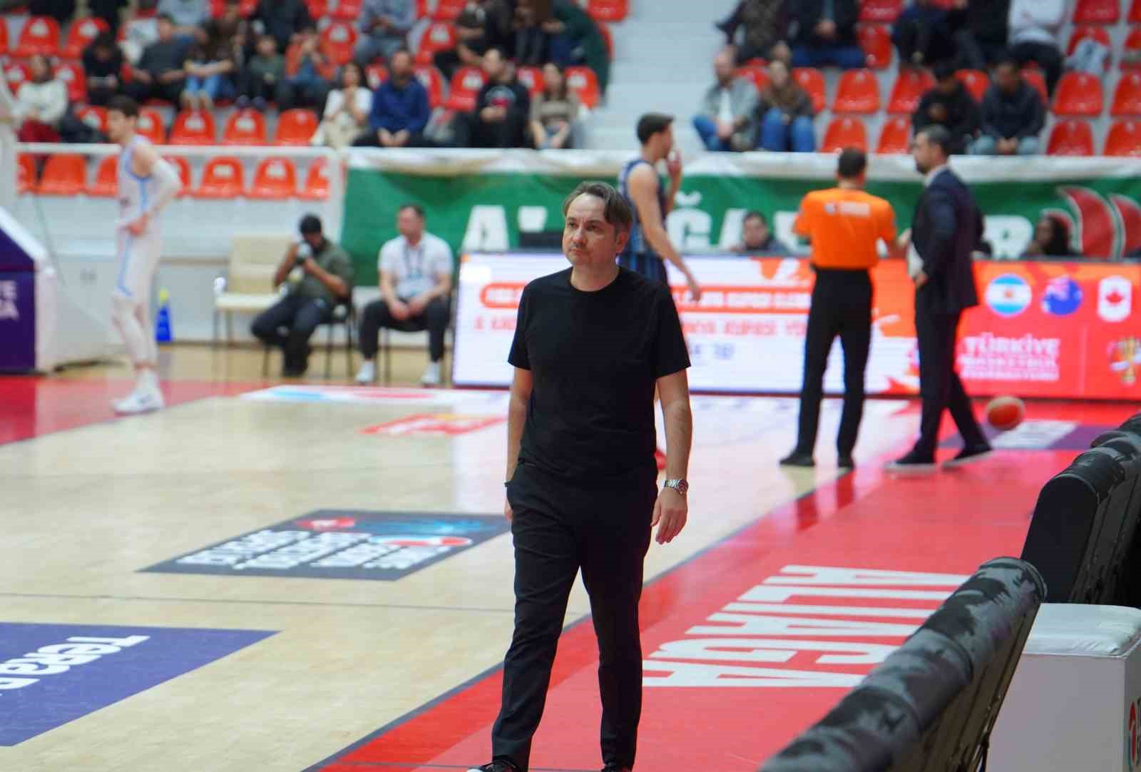 ozhan civgin bizim icin psikolojik acidan zor bir macti 2 95LU678t