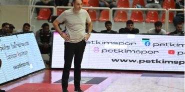 ozhan-civgin-bu-galibiyete-gercekten-ihtiyacimiz-vardi-Nr4pEDyH.jpg