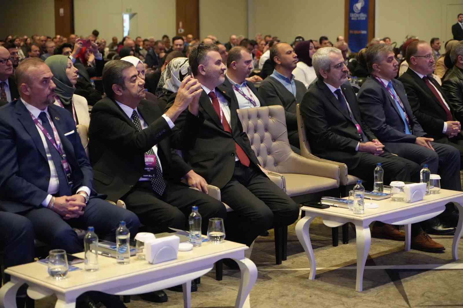ozkurbir 4 egitim sempozyumu antalyada gerceklestirildi 12 DGRVNaqH