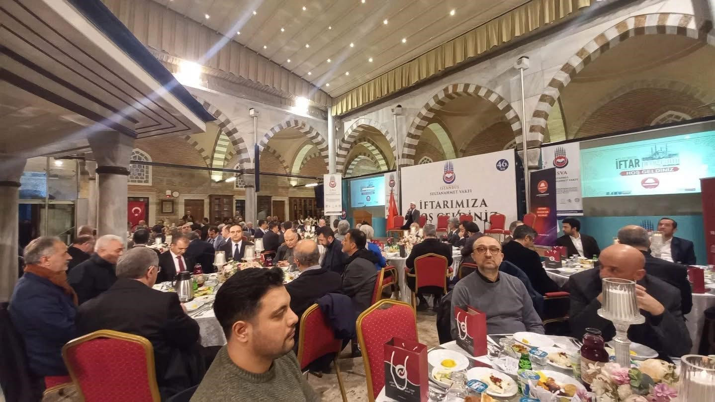 ozkurbir baskani enis sener egitim degerlerden arindirilmis bir teknik surec degildir 0 s5bS5Eiw