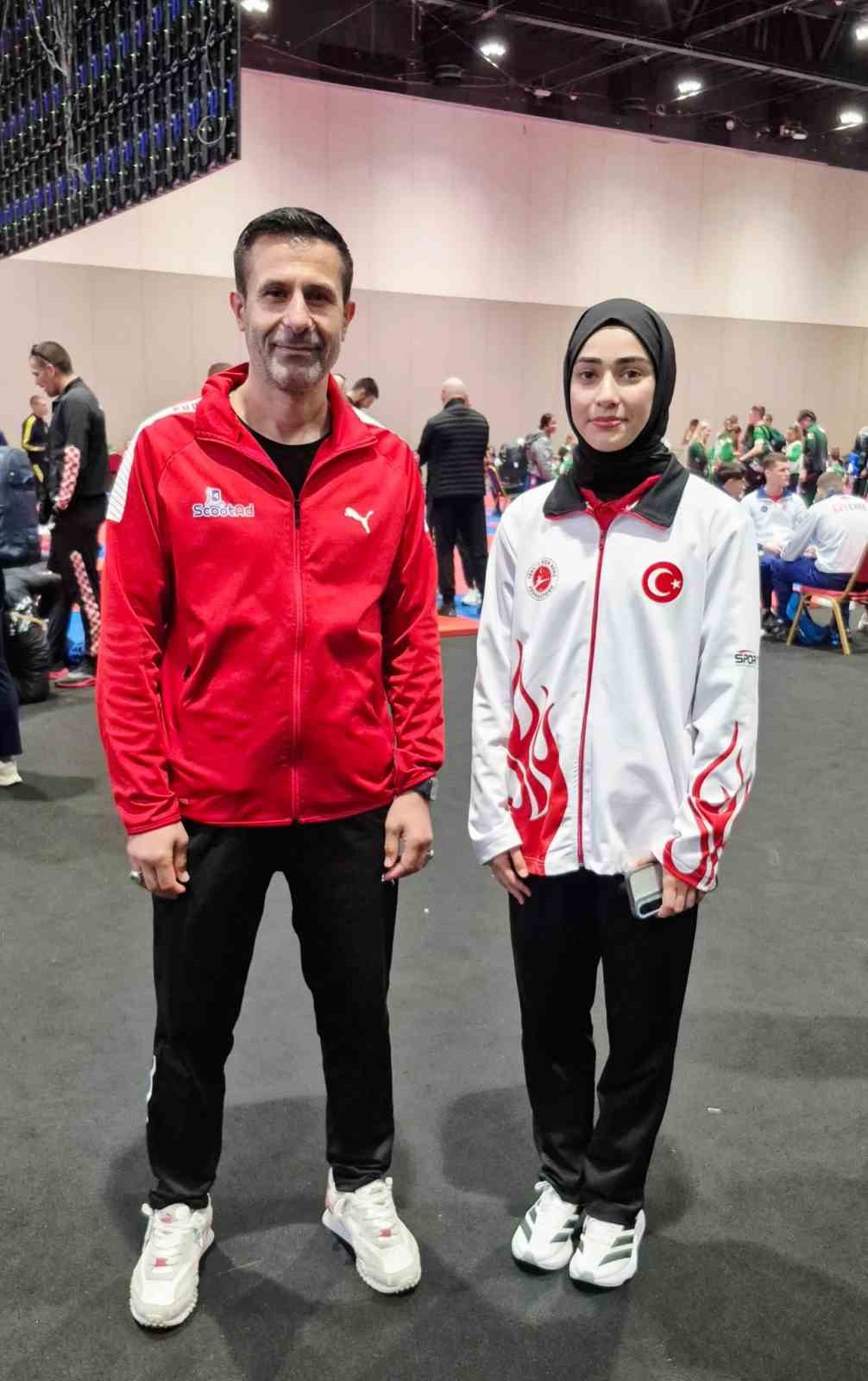ozlem melek korkmaz dunya sampiyonu 0 EGGQK5DF