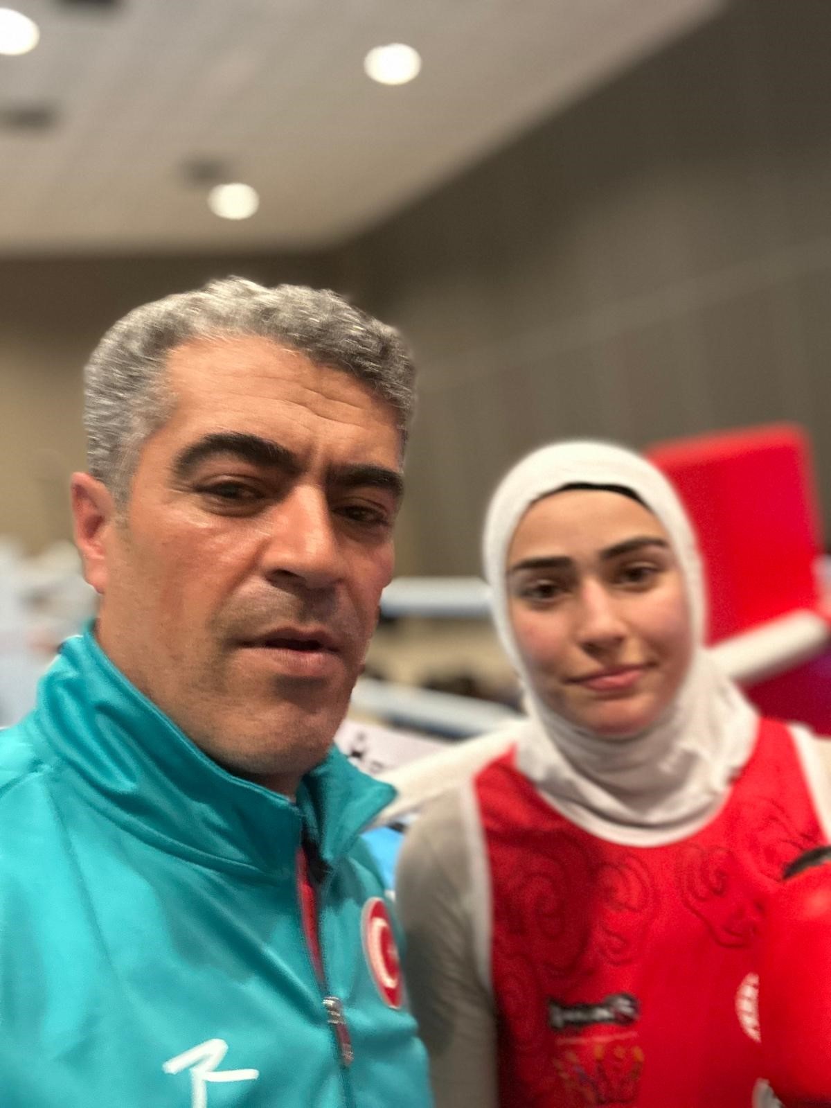 ozlem melek korkmaz dunya sampiyonu oldu 4 TSwSEimP